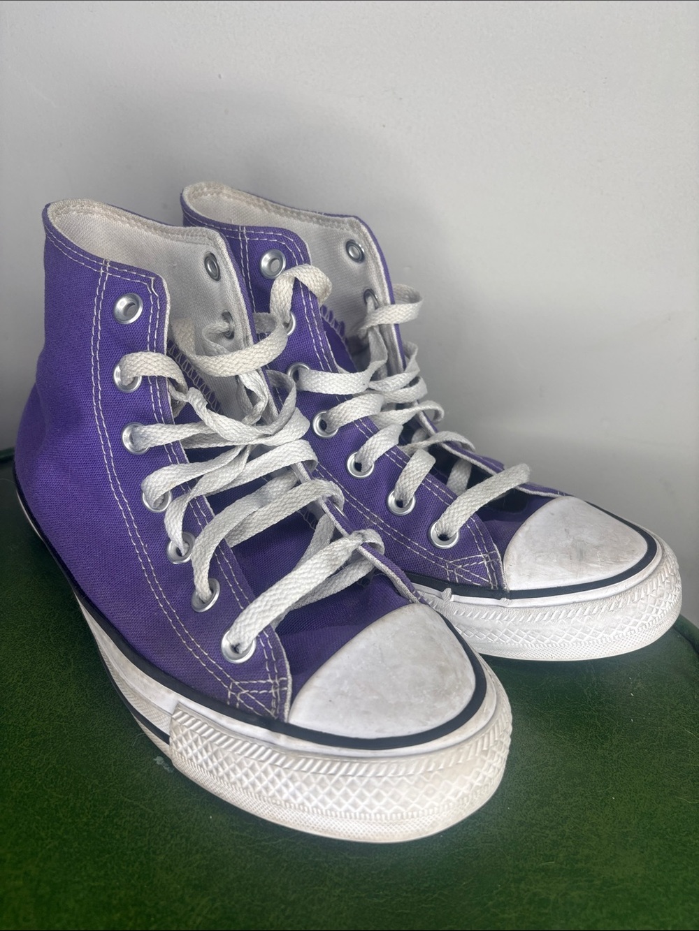 Converse Purple High-Top Canvas Womens Sneakers - Classic Style Size 6.5